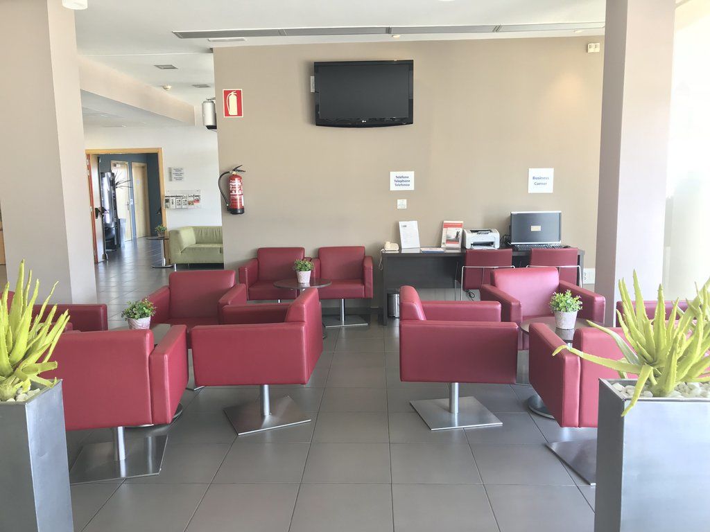 维多利亚快捷假日酒店 外观 照片